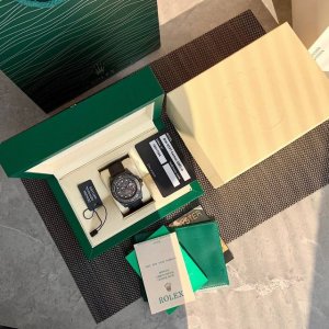 新作勞力士超级限量Gmt-Master Ii 堪称历来最轻的一款Gmt-Master Ii Diw为Gmt-Master Ii重新制作了碳纤维表壳，同时包含表圈