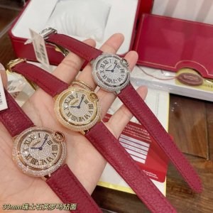 实拍卡地亚蓝气球罗马满天星33Mm到货专柜同步.双排钻石瑞士石英机芯 极佳尺寸 精致小巧手工镶钻黄金罗马面 枣红色荔枝纹表带 少量~请认准独家高品质推荐入手！