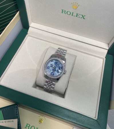 白钻 金钻 劳力士－Rolex 款式: 日志女装机械腕表 机芯: 进口西铁城 原装机 镜面：蓝宝石玻璃镜面 表壳: 316L精钢壳套 表带: 实芯5珠精钢表带 - 点击图像关闭
