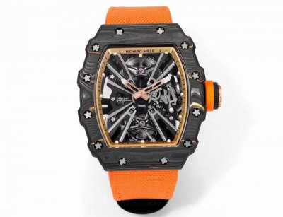Richardmille』里查德米尔 金碳纤维Rm 1 桶形表壳使用品牌独家的复合材料 Gold Carbon Tpt 金碳纤维制作，金箔与碳纤维形成错落有致的
