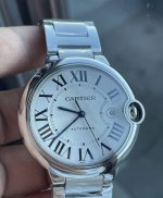 卡地亚蓝气球 Cartier Ballonbleu 原版开模 顶级 同步 类型：顶奢级男士自动机械腕表 镜面：镀膜镜面 指针：时，分，秒 表面：扭索纹银白字面