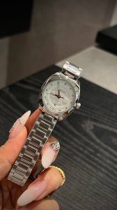 专柜款 Gucci 古驰Gg2570系列Ya142504腕表 石英机，尺寸28Mm。到货