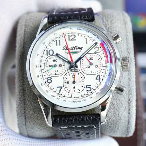 gm Factory 出品 To年灵全新计时腕表 Navitimer ，百年灵以大胆色彩焕新演绎经典腕表。 1直径42Mm，跟一致的尺寸！ 2迭代款无疑是地道的