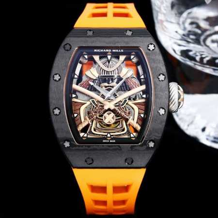 Richard Mille 理查米尔 Rm047 新款碳纤维武士铠甲 搭载飞轮机芯，动力储存高。3N黄金材质的武士盔甲镂空雕刻花纹，武士盔甲的日式元素搭配经典的 - 点击图像关闭