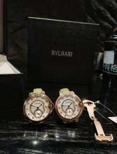 金+20钻30太美啦 高端限量版，奢华高贵气质非它莫属 ，卡地亚女士蓝气球奢华系列，石英腕表齐色出货 ，日月星辰大框显示 星空运转 时间流淌 特殊工艺切割钻石
