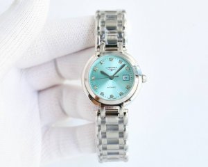 全新推出Longines浪琴优雅心月系列腕表 机芯 搭载全新6T51全自动机械机芯，技术成熟十分稳定动力储备高达48小时 机械走时 时刻律动感让人心醉神迷 表壳