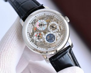 江诗丹顿 白 -金 传承系列万年历腕表。型号：43175 000R-9687。这款41毫米直径表款体现江诗丹顿的超卓制表复杂功能传统，其中超薄表款更是个中典范。