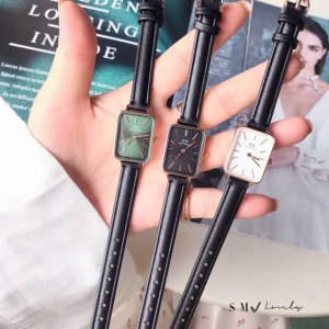 皮带 。新款独家推荐dw新款 皮带款 钢带款，28Mm表径石英手表！表盘厚度6Mm纤薄！携手国际名模kendall Jenner推出#Dwclassicpeti