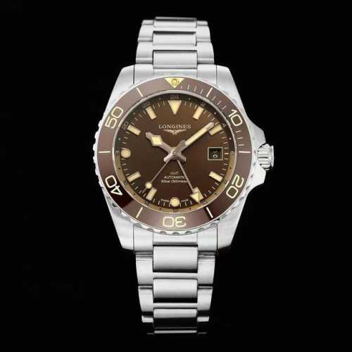 1630新品发布 - 全新康卡斯潜水系列T腕表（41Mm） 加入T功能双时区同步显示 打造舒适佩戴体验，将复古设计与创新技术融为一体，陪伴每一位探险者发现未知，
