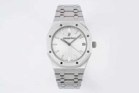 爱彼-Audemars Piguet 皇家橡树系列 臻贵卓绝 睿智之作 腕美风范类型 进口全自动机械机芯 316L精钢表壳 316L精钢打造拼接表带贴合手腕 表 - 点击图像关闭