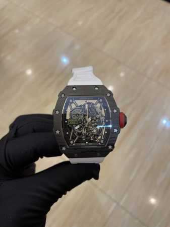 理查德米勒 1机芯逼真度极高 2厚度正品一致 市场最薄的版本 3重量最轻 最接近正品 4真假难辩的Ntpt纹路 终极版本一体白宝石避震机芯 Rm35-02透底自 - 点击图像关闭