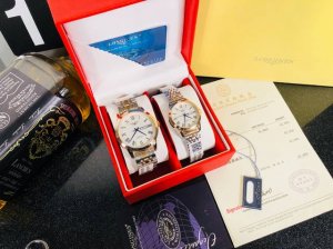 浪琴 开创者系列2018年巴塞尔珠宝钟表展奇迹新款。 Record系列腕表！情侣对表 搭载进口石英机芯。走时精准，线条流畅而自然，经过抛光处理之后呈现饱满的金属