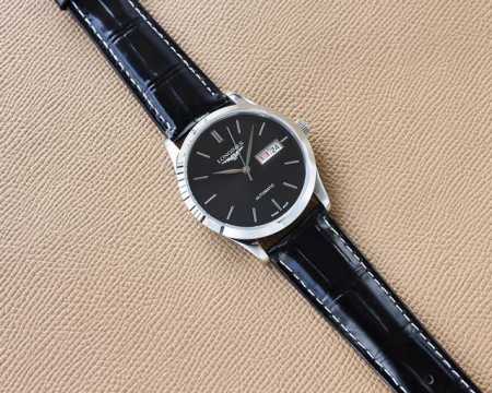 浪琴-Longines 精品男士腕表大三针双历设计，尊贵大气，绅士风范，卓越品质，热卖全城。采用进口日本机械机芯，顶级316精钢表壳，蓝宝石超强镜面，尺寸40M - 点击图像关闭