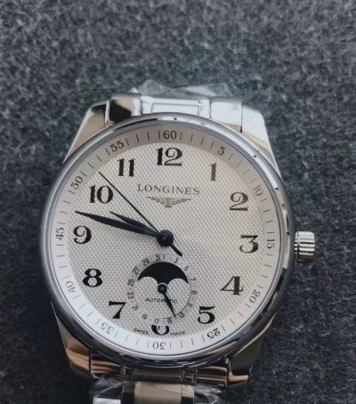 Longines浪琴 名匠系列 自动机械机芯 四针月相 男表 瑞表 40Mm 银色表盘 精钢表壳 精钢表带