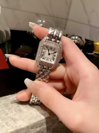 批P白 .金 麦家mj 卡地亚-Cartier全新升级版卡地亚猎豹panthère De Cartier 卡地亚猎豹系列以精致灵动的造型 摩登现代的风格 诠释自 - 点击图像关闭