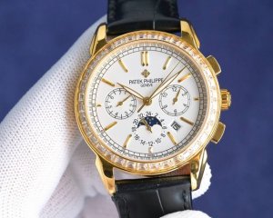 白钻 金钻 百达翡丽Patek Philippe惊艳登场 41毫米的表径适配大众男性手寸，非常商务可亦休闲。视觉冲击力强，令人过目不忘，实物质感更加优美。 1搭