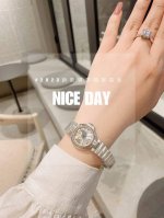 新款钢带独家首发 欧米茄中古课代表，坠入中古温柔乡， 金圈欧米茄中古钢带款，有一种莫名的温柔感。温柔中又戴着刚毅与率性。泛着美好，泛着浪漫，泛着可贵。黄金圈，镶