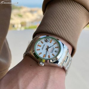 2150Vs厂，劳力士Milgauss系列，三码合一，附带Nfc感应！品质保证！116400闪电针 绿玻璃904L最高版本，蓝盘 绿盘！防磁双重底盖！ 同步绿色