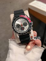 精工-Seiko 人工合成玻璃搭载原装六针扫描石英机芯。直径 40.6 Mm 密底 表壳材质316精钢 胶带蝴蝶结双按扣 简约时尚 格调生活！