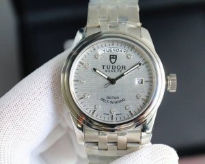 帝舵骏钰系列m 0 003 上市时间 2024年 新款 经典之作 大器 50年不过时 走时精准 品质 Aa级 不锈钢 精密防水 表径 单日历 36 Mm 日历+