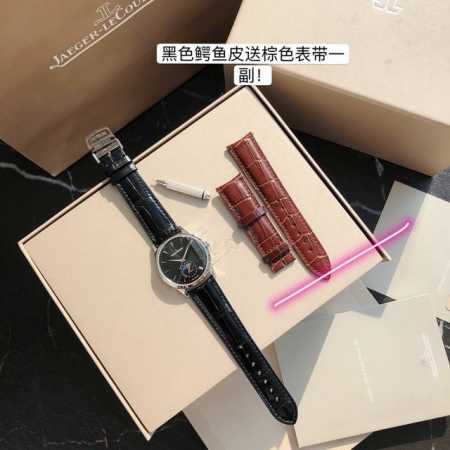 积家月相大师系列 ，最具有性价比的男表积家大师到货！2021新款 带你观察月相盘的变化。 表壳直径39Mm，厚度9.9Mm 与原装同步。六点钟的子盘拥有阳历阴历 - 点击图像关闭