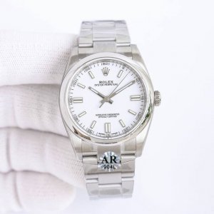 2824机芯: Ar 劳力士彩色蚝式恒动型 我们始终秉承高品质 超高性价比 造福广大表友 36Mm 41Mm都有任君选择 采用2824机芯走时稳定 字面颜色与原