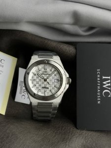 V7厂 七星推荐之 Ingenieur工程师腕表 Iwc 在 年 Watches & Wonders Geneva 推出新一代 Ingenieur 工程师腕表，