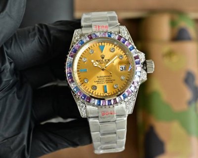 劳力士Rolex 游艇名仕M126679系列顶级玩物毒货，不喜欢撞款街表水鬼的你，他绝对是你的知音。用劳力士最经典的潜航系列水鬼作为原型，经过圈口的二次改装，然