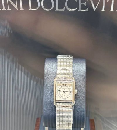 Longines浪琴 黛绰维纳系列 戴绰维娜系列 石英机芯 30米防水 女表 瑞表 29Mm 29*21.5Mm 白色表盘 精钢表壳 精钢表带