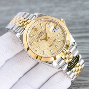 白 金 Clean厂C厂 劳力士 Rolex 日志型系列机械男表，原装开模 1:搭载超级一体机芯 动力72小时 无卡度机芯装饰 机芯及其稳定 2:整表904L精