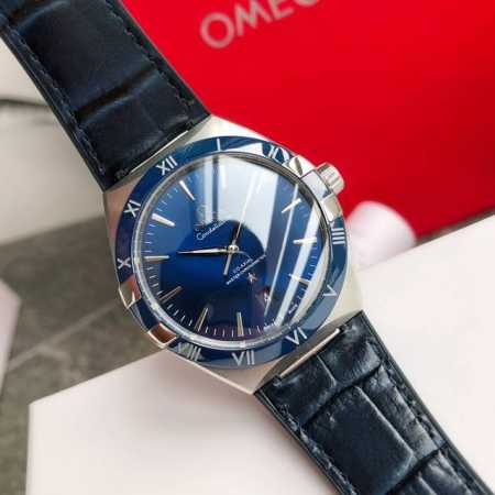 配盒 支持香港、美国直邮 男款星座omega 欧米茄 第五代星座系列！全新原装尺寸41Mm腕表！ 原装一致抛光进口陶瓷表圈，刻度采用白金电镀工艺，经久不褪色 半 - 点击图像关闭