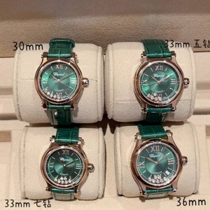 光圈 钻圈 快乐钻Happy Diamonds 三个表盘直径：30Mm、33Mm、36Mm 33Mm、36Mm有5钻、7钻 作为萧邦最门热最畅销的系列一以直细腻