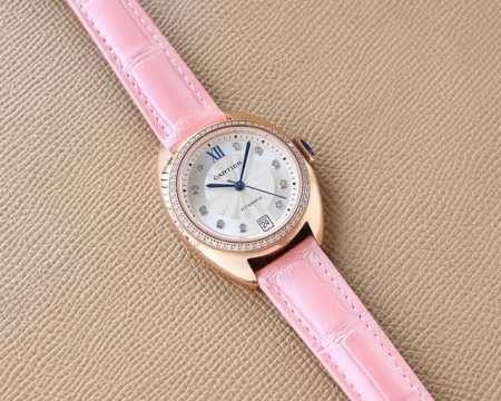 玫+50 钻+50 钢带+50。卡地亚钥匙系列 女款31Mm、35Mm，钥匙腕表保留了卡地亚的经典设计：阿拉伯数字时标和剑形蓝钢指针，形似钥匙的表冠顶端镶嵌一颗 - 点击图像关闭