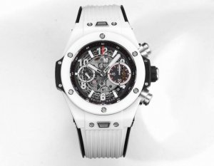 4940全新突破 彩色陶瓷问世 Hublot 宇舶 恒宝 表Big Bang Unico 大爆炸系列 彩色陶瓷腕表 陶瓷工艺史无前例的重大突破 砸重金耗时四年，
