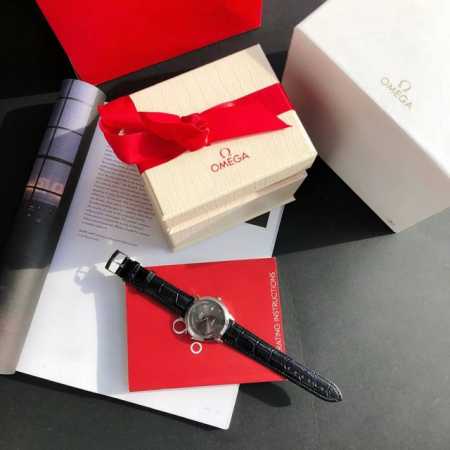 一代 二代蝶飞：白 -金 钢带+20 三代蝶飞：白 -金 钢带20 2024年度升级重磅爆款 碟飞系列男士腕表 休闲简洁 经典爆款 继ad出品去年碟飞系列停产后 - 点击图像关闭