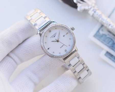 白壳 ，金壳 ，钢带20，陶瓷带40，钻30 品牌：浪琴-Longines 类型：情侣腕表 壳套：顶级版316精钢L 表带：进口小牛皮表带 316L精钢表带 机 - 点击图像关闭
