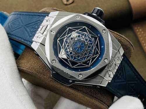 V2升级版 恒.宝Hb宇.舶表Big Bang Sang Bleu系列415.Nx.1112.Vr.Mxm16刺青腕表个性登场！和谐的图案与均衡的比例融合共生，
