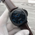 沛纳海--panerai pam 类型：男士顶级腕表 机芯：瑞士2836全自动机械机芯 表壳：316L精钢表壳 镜面：矿物强化玻璃 皮带：进口真牛皮表带卓越非凡