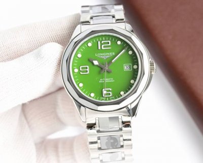浪琴-Longines 类型 男士腕表 机芯 日本机械机芯8215 材质 316L精钢表壳 表镜 蓝宝石玻璃镜面 皮质 精钢表链钨钢带 尺寸 直径40Mm 厚度