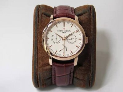 Ai出品 江诗动能星期日历款，震撼上市。Traditionnelle传袭系列85 00R-9969，85 00R-B405，85 00P-9947，多功能腕表，