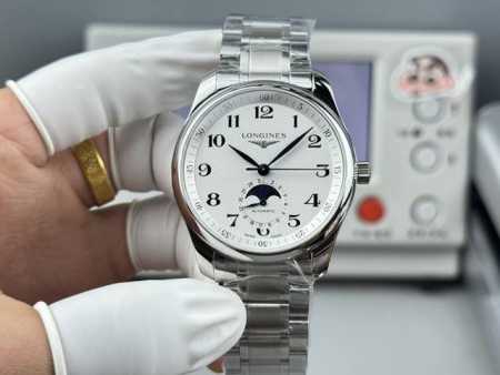 Gf浪琴名匠系列月相40Mm腕表，搭载L899.5一体机芯。 两大市场唯一』： 唯一对版自动陀真轴承 注意：此轴承并非贴片，没有浪琴机芯专用工具请不要乱拆 ！ - 点击图像关闭