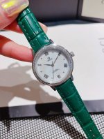 白皮190. 钢带20陶瓷+40 Omega欧米茄 时尚女士石英腕表 女神范十足的一款手表 超强时尚设计理念 进口石英机芯 顶级镀膜玻璃镜面 多颜色进口小牛皮搭