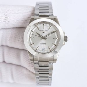 女款断货王之首位 浪琴 Longines-浪琴 Vs5 康卡斯 悦动凭借其独特的设计，实用的功能和舒适的佩戴体验，成为了一款备受推崇的精品。 1多种表盘经典白