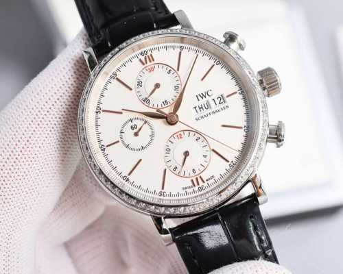 白 -金 。Tw倾情演绎 Iwc 万国 波涛菲诺计时腕表 Rb2 腕表尺寸42Mmx13.5Mm。完美同步正品，表壳以精钢材质打造，通过细致的抛光打磨之后呈现出