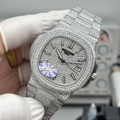 ppf-超薄8.3Mm厚度，百达翡丽5711系列满钻“大满钻”限量版鹦鹉螺 搭载一体Cal.324 直径40Mm