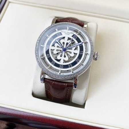 统一 。全新风格 经典大气百达翡丽-Patek Philippe 男士腕表 全自动机械机芯 矿物强化玻璃 316L精钢表壳 真皮表带 简约休闲 优雅气质 尺寸: - 点击图像关闭