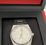 天梭 超级玩家Prx银色表盘 石英机芯 精钢表壳 精钢表带 石英机芯 1∶1复刻 蓝宝石防刮镜面 图片均为实拍图 防水深度 ∶30M 材料∶ 精钢 图片均为实拍