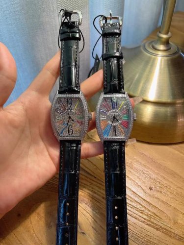 Franck Muller 法兰克穆勒 Fm 法穆兰 酒桶形女士石英腕表 Cnc加工抛光表壳 经典之作！满天星字面和彩色款彩色字面 上手效果真的拒绝不了，一整个