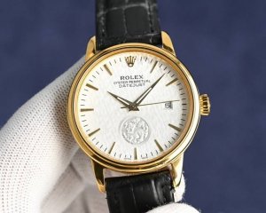 最新爆款主推 劳力士 Rolex 男士腕表 采用独特的表盘设计 搭配而来的是更高档奢华的劳力士， 初识劳力士必憧憬有朝一日能拥有它，戴上劳力士必顺风顺水必发达，