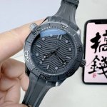 Vs厂，欧米茄海马 系列无日历陶瓷款，俗称：墨黑，规格：43毫米，搭载8806自动机械机芯，实拍图